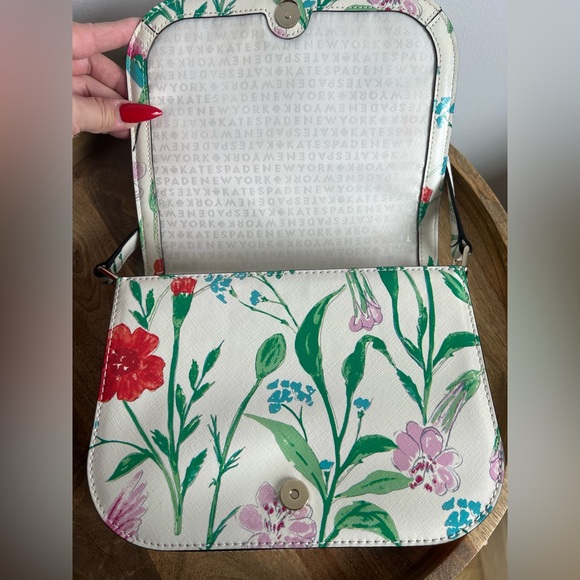 Kate Spade Laurel Way Hummingbird Floral Large Carsen Crossbody Bag LIKE NEW - Picture 7 of 9